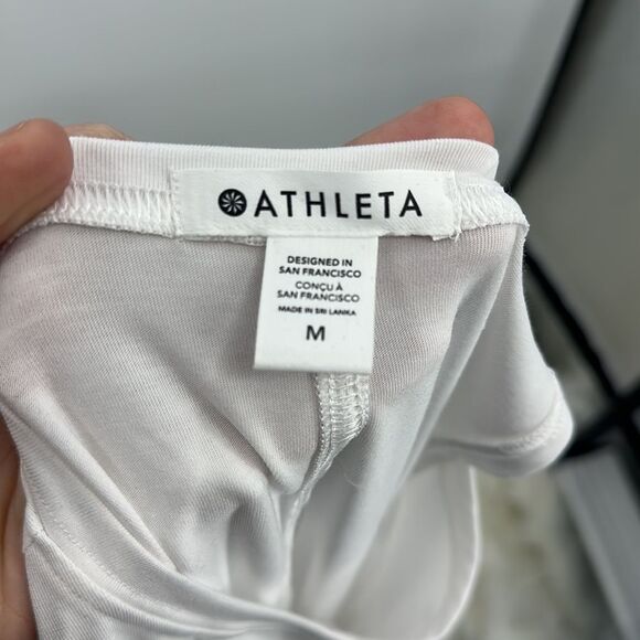 Athleta White Tank with Twist Detail Sz M‎ - Picture 6 of 7